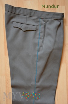 NVA spodnie z niebieską lamówką