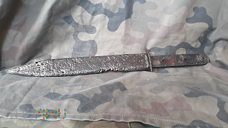Duże zdjęcie Austrowęgierski nóż okopow m17 Grabendolch