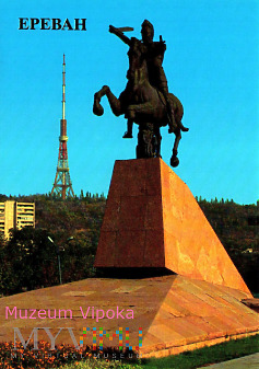 Duże zdjęcie Armenia Erywań pomnik Vardana Mamikoniana