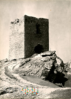 Olsztyn k. Częstochowy - gotycka wieża strażnicza