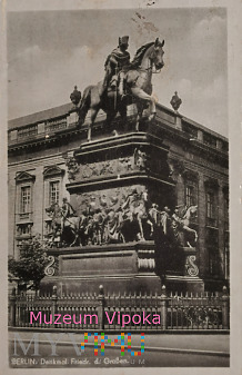 Berlin - Pomnik konny Fryderyka Wielkiego (b&w)