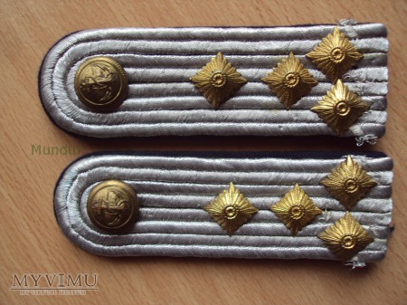 Duże zdjęcie Volksmarine: oznaki stopnia: Kapitänleutnant