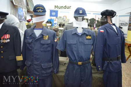 Mundury MW