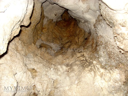 Jaskinia III