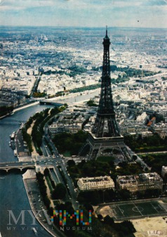 PARIS La Seine et la Tour Eiffel