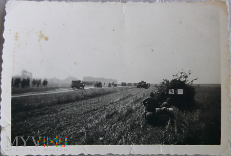Zdjęcie niemieckiej kolumny marszowej