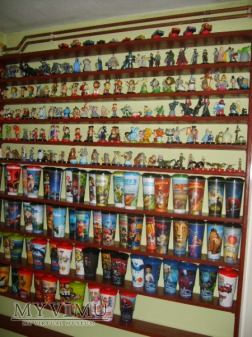 Moja kolekcja figurek i kubków filmowych