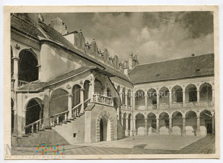 Baranów - Zamek - Dziedziniec - 1953
