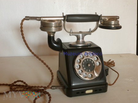 Telefon Niemiecki ZB 24