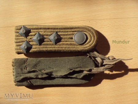 Oznaki stopnia na mundur polowy - Hauptmann