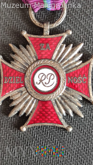 Duże zdjęcie III RP - Krzyż Zasługi Za Dzielność po 1992 roku