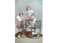Pies i dzieci - stara pocztówka z minionej epoki