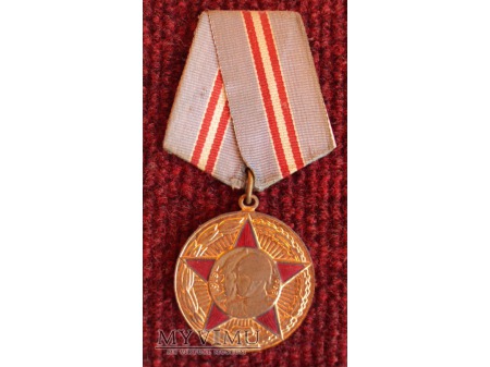 Medal "50 lat sił zbrojnych"