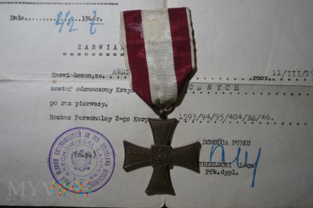 Duże zdjęcie Krzyż Walecznych - z lat 1944 - 1945 : 22a.
