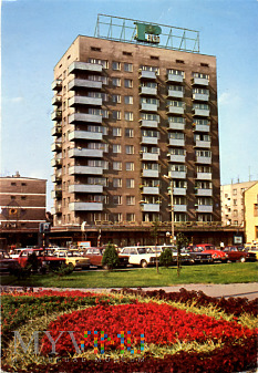 Blok mieszkalny przy ulicy Krakowskiej