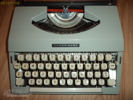 maszyna do pisania SILVER REED model 7200