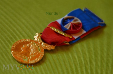 Duże zdjęcie Medal francuski: d'honneur du Travail za 35 lat