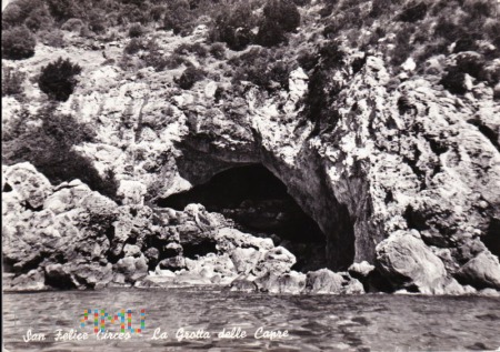 Duże zdjęcie La Grotta delle Capre
