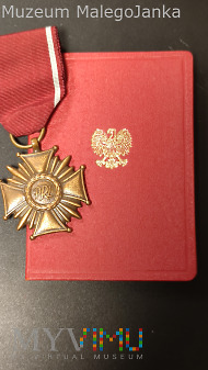 Duże zdjęcie Brązowy Krzyż Zasługi z Legitymacją - czas PRL-u