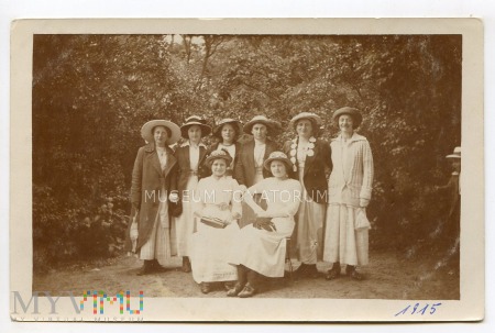 Grupowe zdjęcie okolicznościowe - 1915
