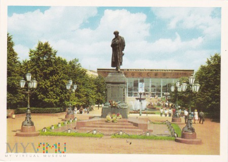 Moscow - Monument to Pushkin