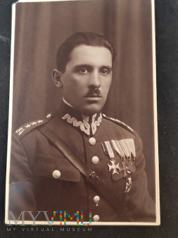 Ernest Angelo jako kapitan w 84 Pułku Piechoty