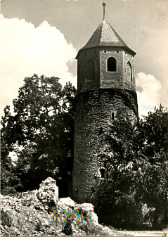 Strzelin - baszta kościoła z XII w.