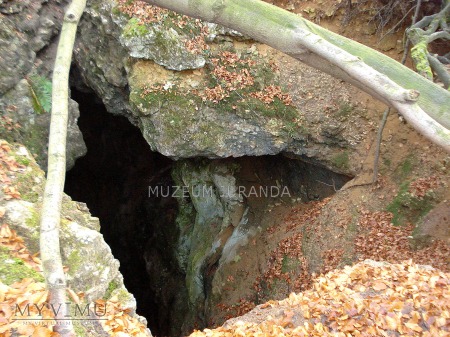 Jaskinia Urwista