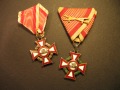 Zobacz kolekcję MILITÄRVERDIENSTKREUZ - Wojskowy Krzyż Zasługi
