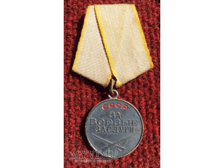 Medal "Za Zasługi Bojowe"