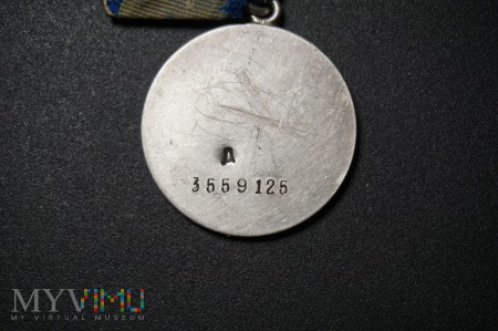 Medal ZSRR - Za Odwagę - DUPLIKAT- RR