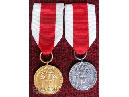 Duże zdjęcie Medal za Zasługi dla Obronności Kraju