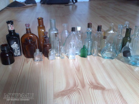 buteleczki małe różnokolorowe