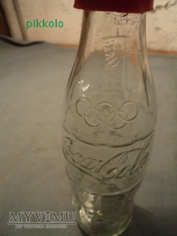 Duże zdjęcie butelka po napoju Coca-Cola