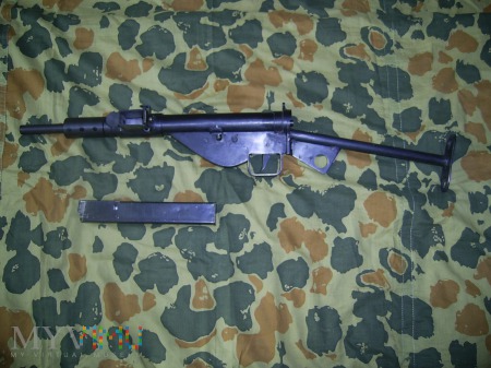 Duże zdjęcie Pistolet maszynowy typu Sten -"warszawski"