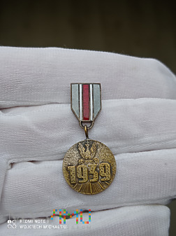 Medal Za Udział w Wojnie Obronnej 1939 Miniaturka
