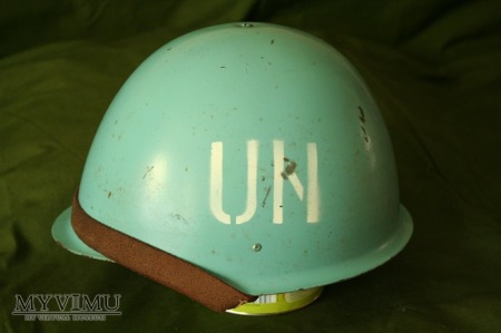 Helm wz. 75 (UN)