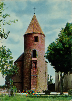 Strzelno - romańska rotunda św. Prokopa z XII w.