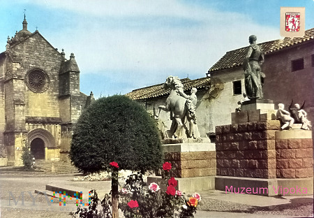 Kordoba - otoczenie pomnika Manolete - 2 rzeźby