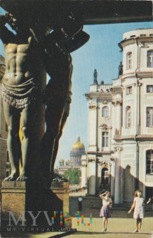 Duże zdjęcie Portico With Atlantes, New Hermitage, Petersburg