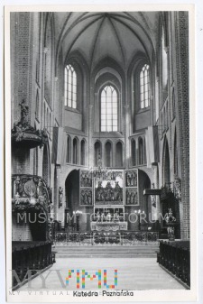 Poznań - Katedra - wnętrze - lata 50/60-te XX w.