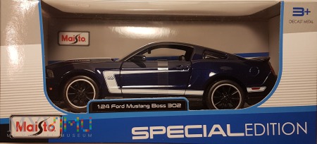 10. Ford Mustang 1:24 box