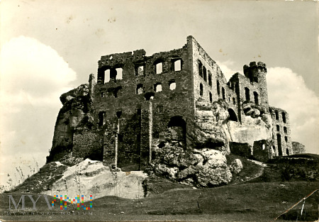 Ogrodzieniec - ruiny zamku z XVI w.