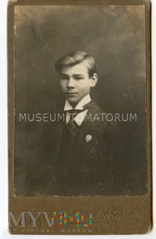 American Photo Studio - Portret młodzieńca - 1919