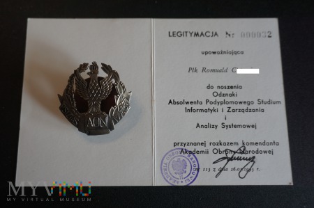 Legitymacja Akademi Obrony Narodowej + odznaka