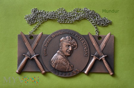 Duże zdjęcie Medal: 20 bieg przełajowy o nóż komandosa