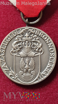 Medal Za Zasługi Dla Obronności Kraju_Srebrny