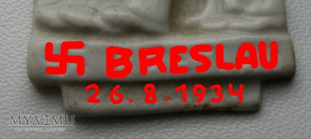 Porcelanowa odznaka NSDAP 1934 rok.