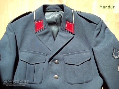Szwajcarski mundur gabardynowy