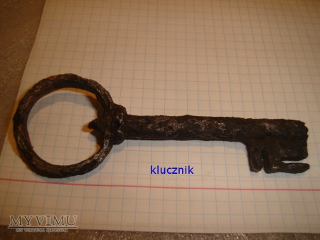 klucz średniowieczny 003